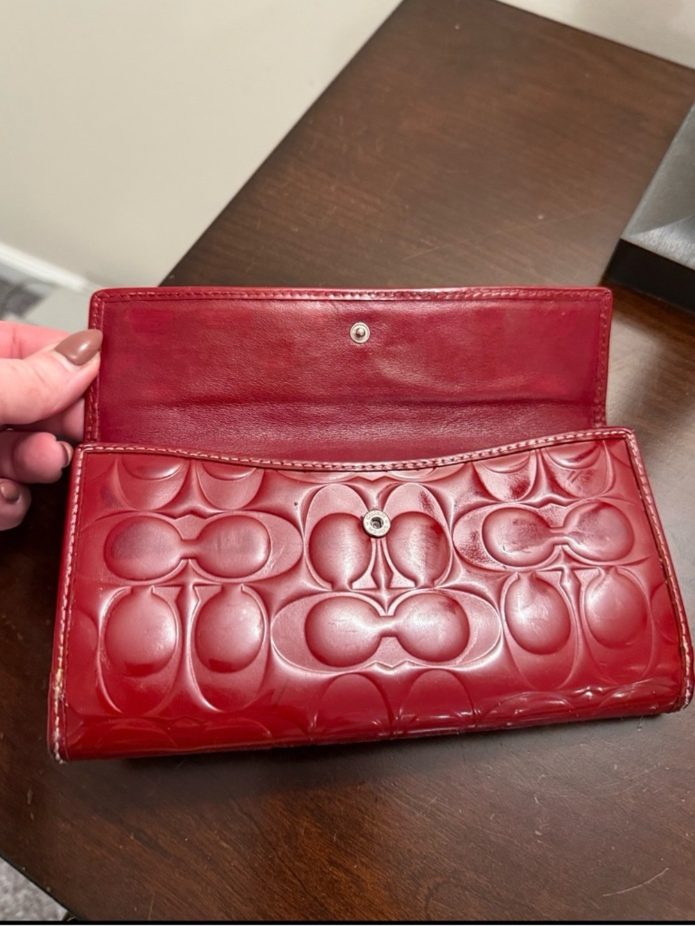 Coach Vintage Signature Embossed Patent Leather Turnlock Wallet (Color: Red) EUC - Picture 16 of 16